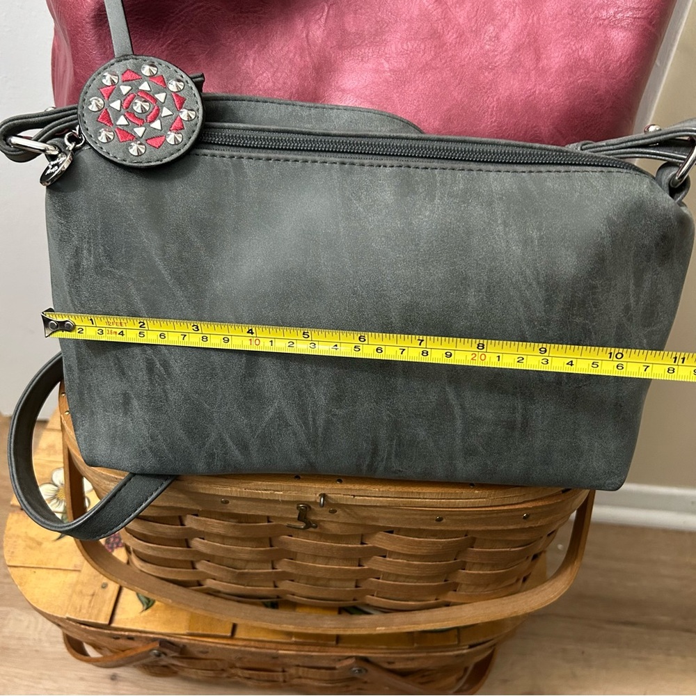 SYDNEY LOVE - Reservable Hobo Bag with Crossbody set. Grey and Burgundy/Rose - Picture 8 of 14